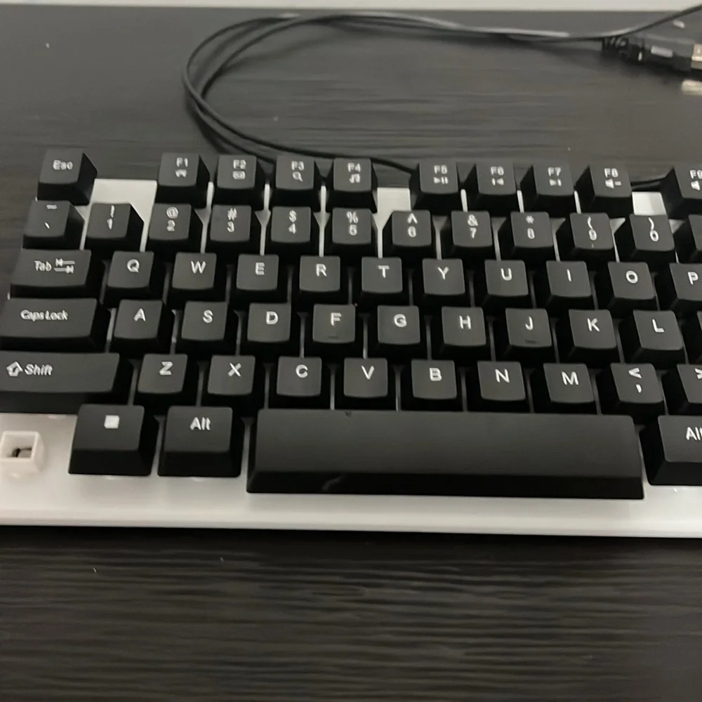 Black keyboard that has to be plugged in to work!